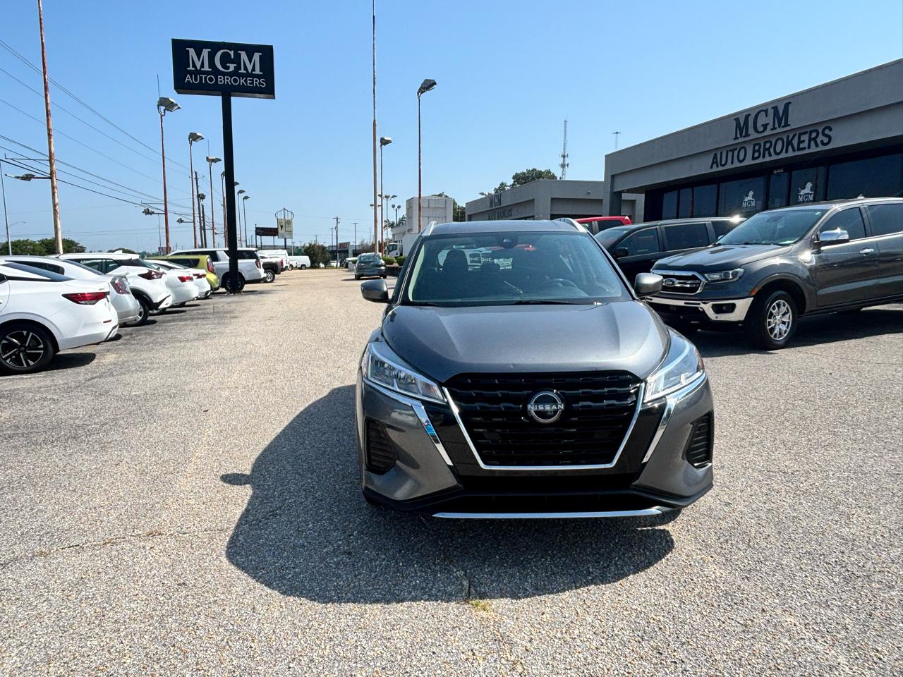 Nissan Kicks  2023