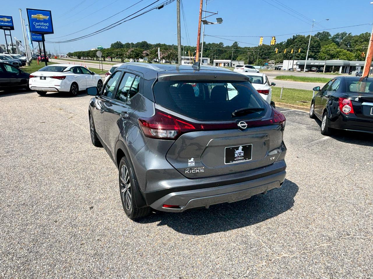 Nissan Kicks  2023