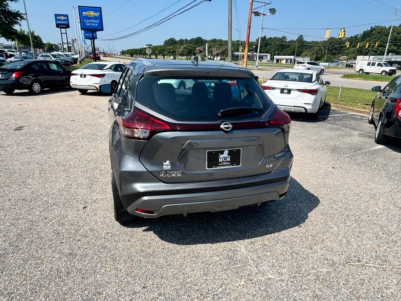 Nissan Kicks  2023