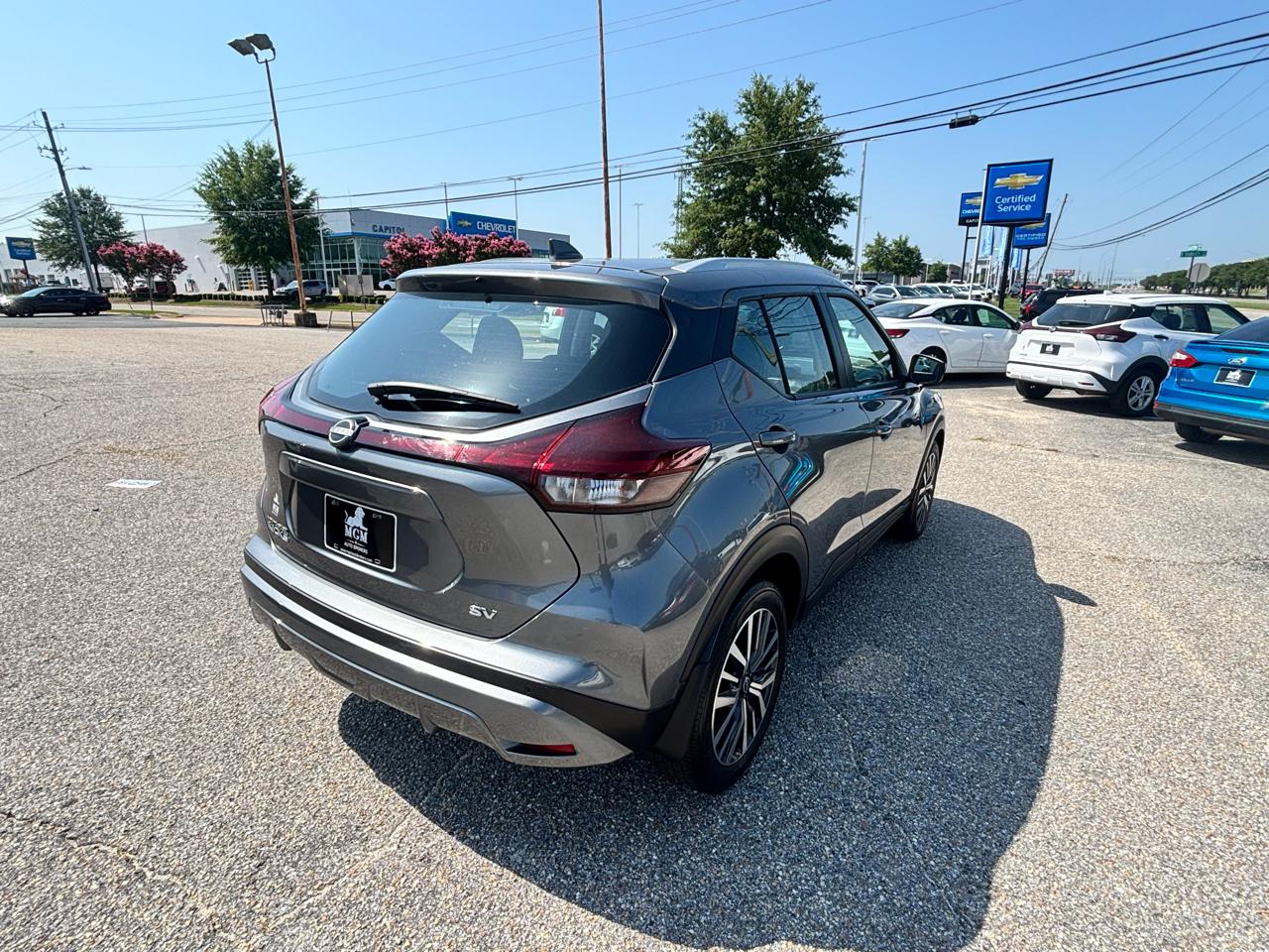 Nissan Kicks  2023