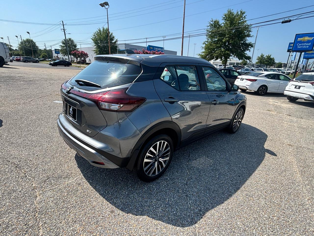 Nissan Kicks  2023