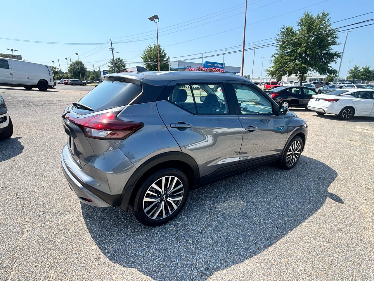 Nissan Kicks  2023