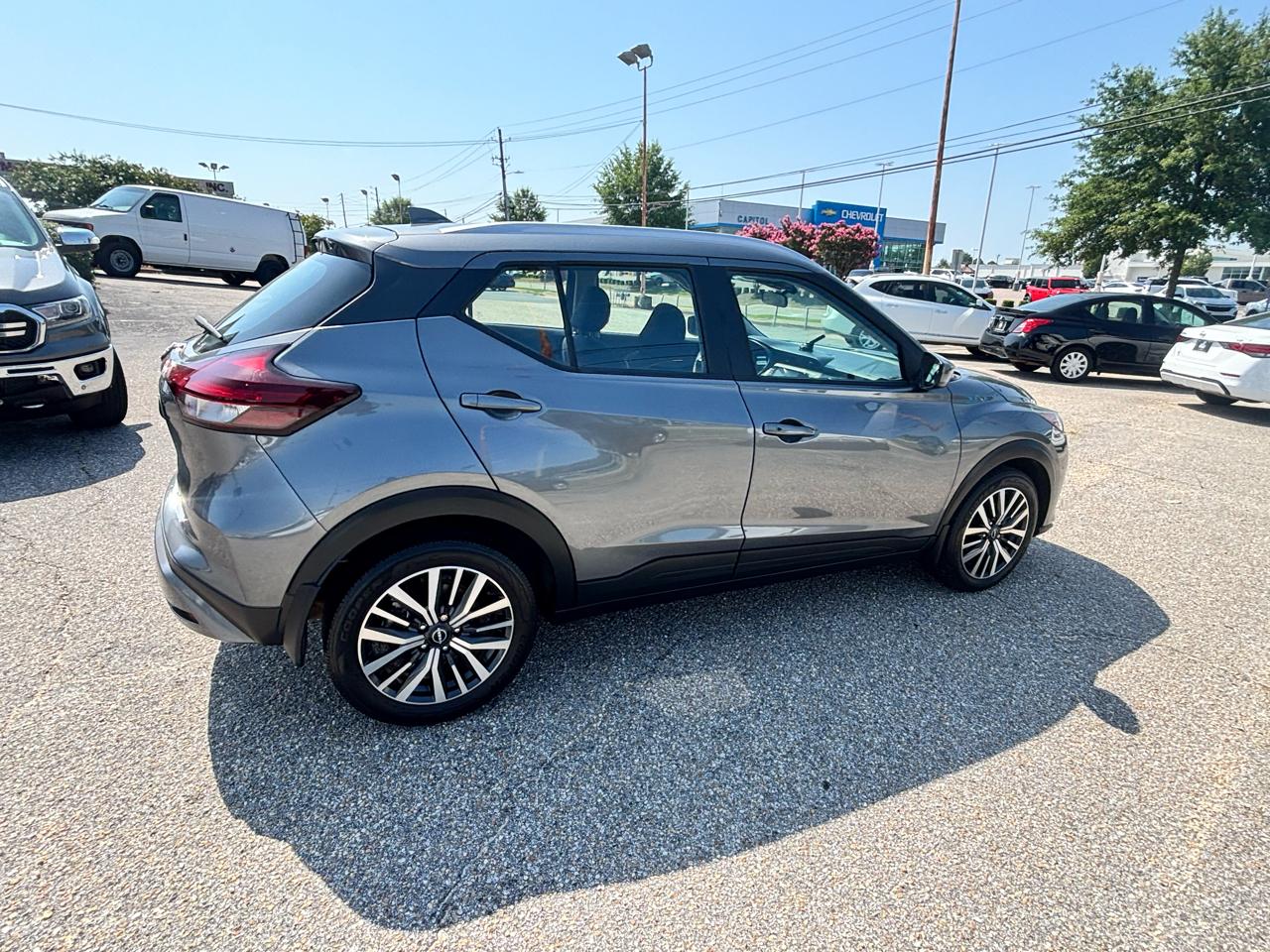 Nissan Kicks  2023