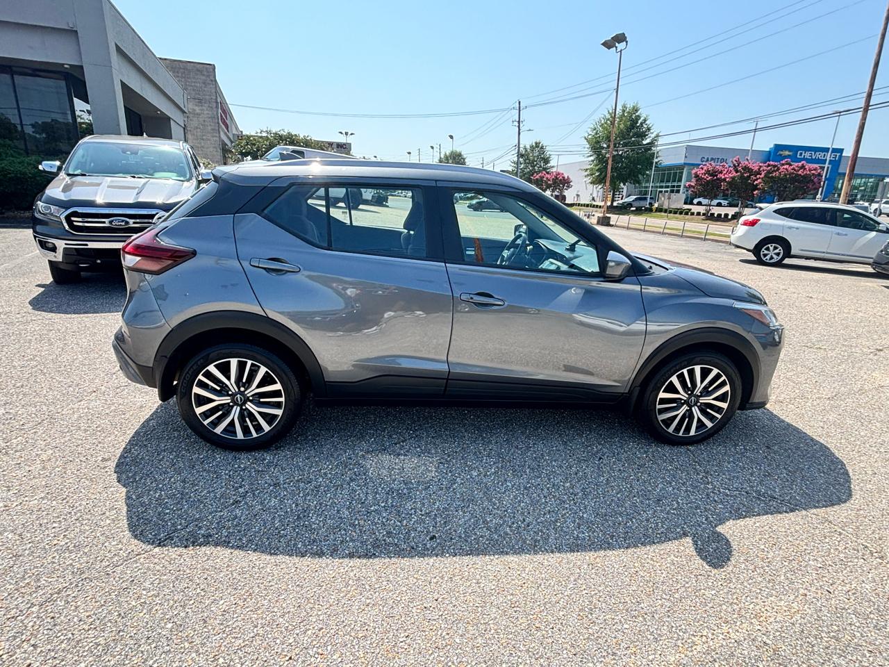Nissan Kicks  2023