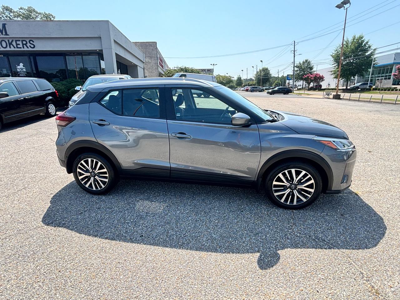Nissan Kicks  2023