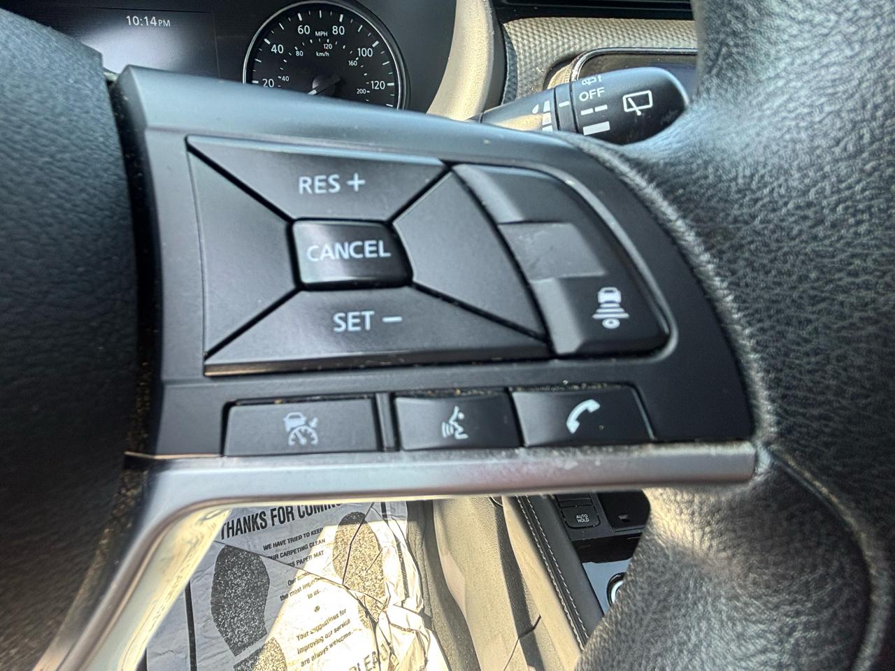 Nissan Kicks  2023