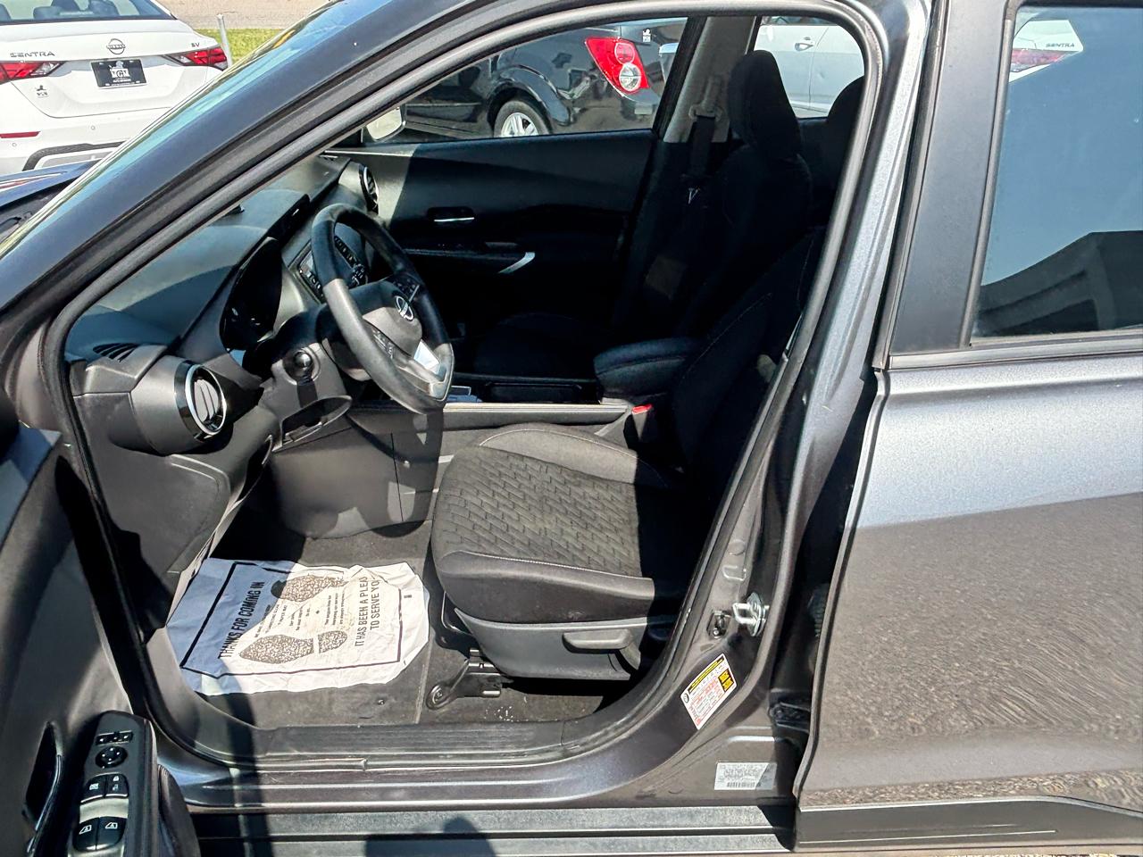 Nissan Kicks  2023