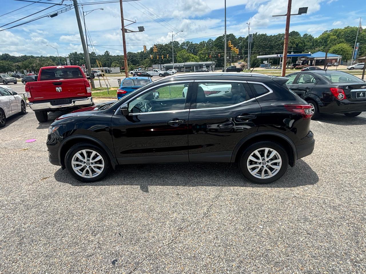 Nissan Rogue Sport  2022
