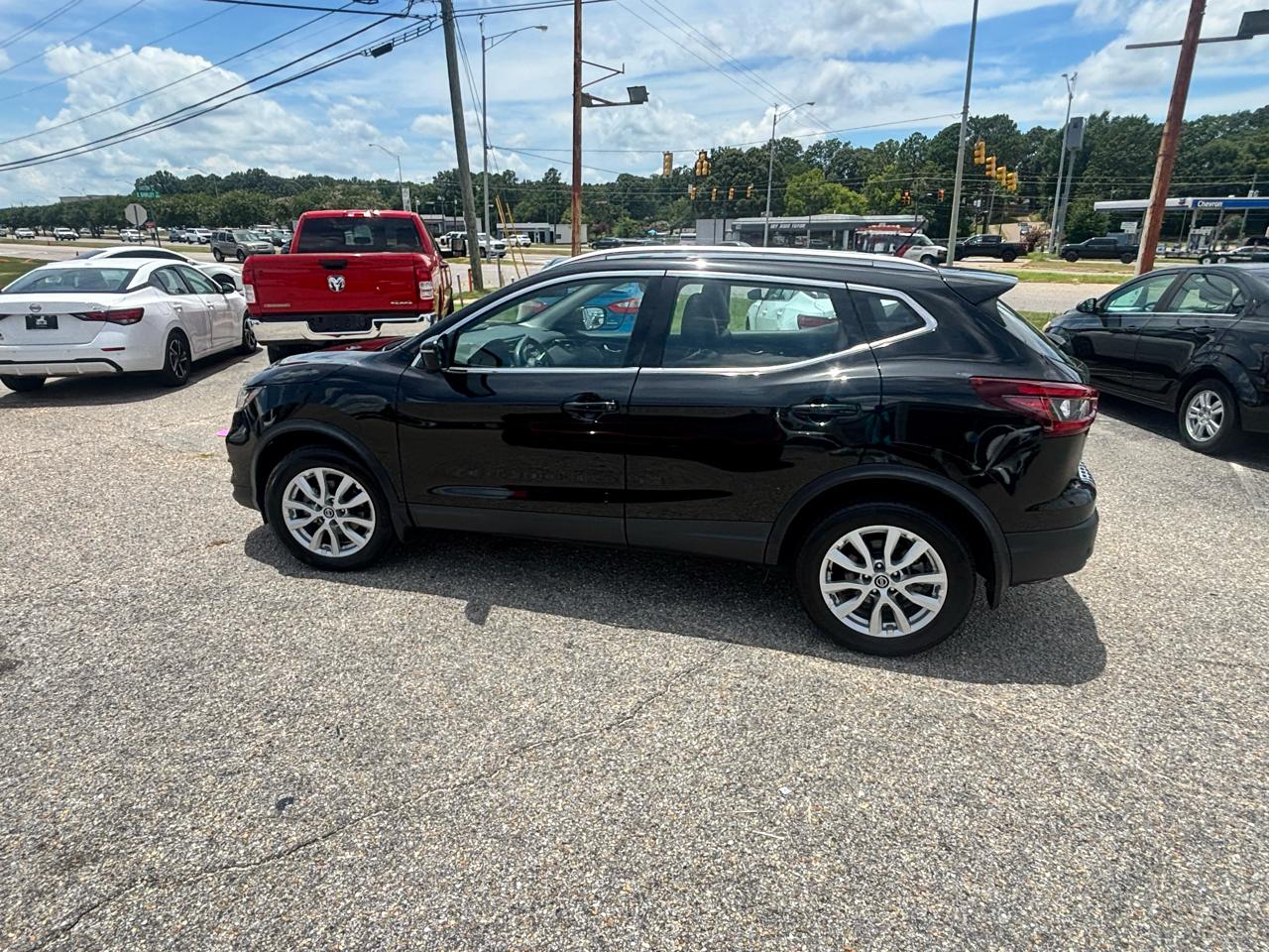 Nissan Rogue Sport  2022