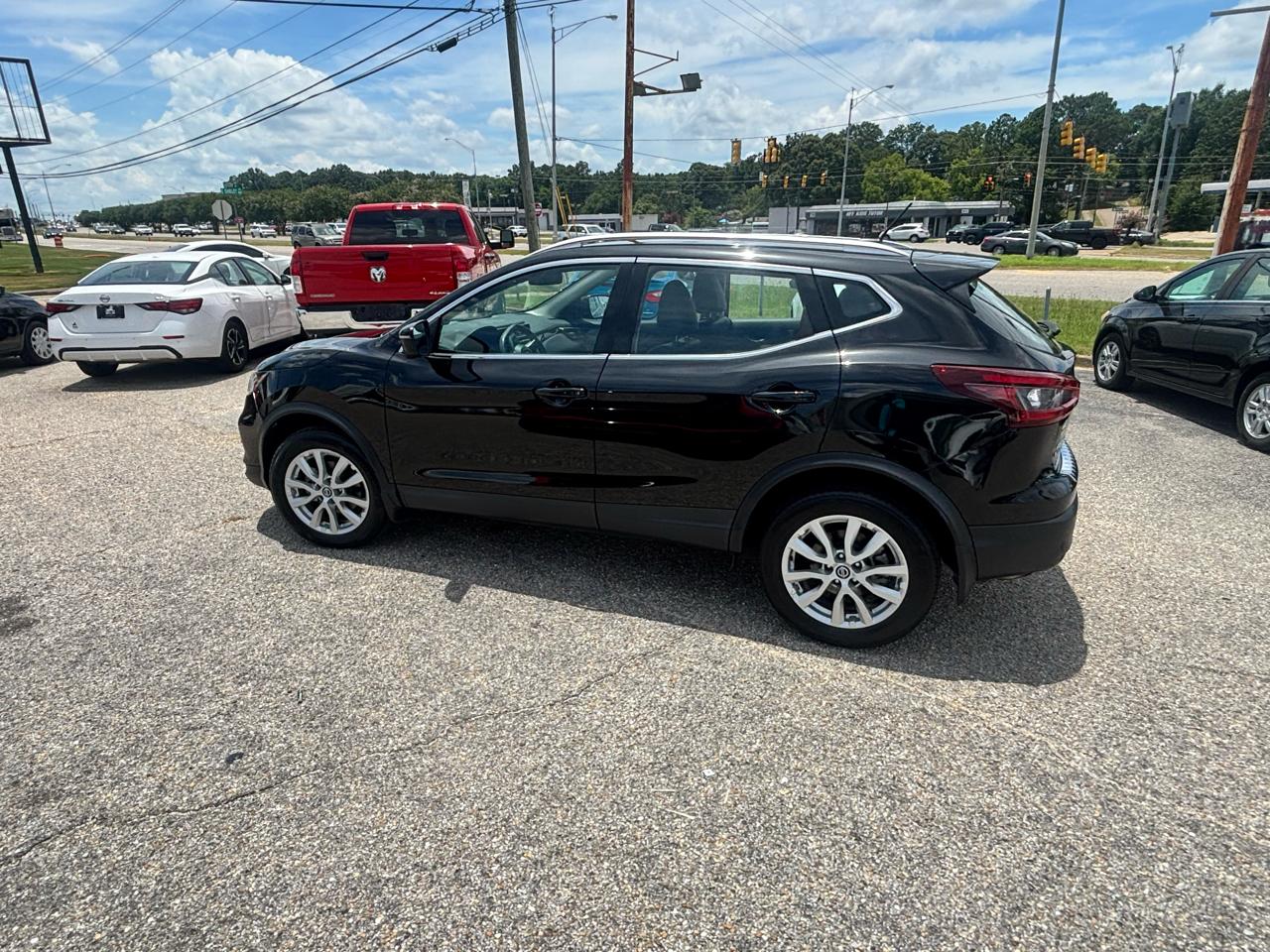 Nissan Rogue Sport  2022