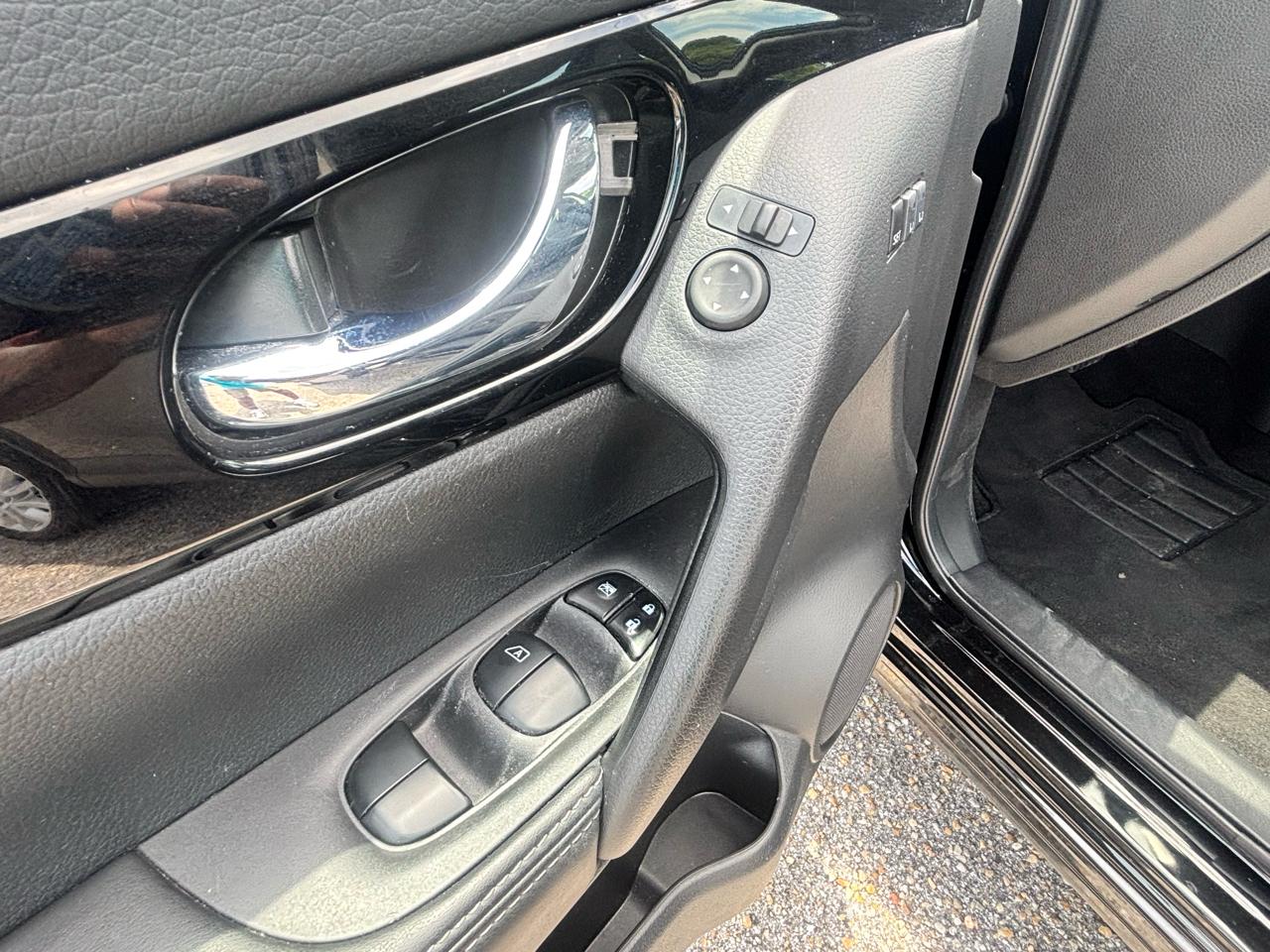 Nissan Rogue Sport  2022