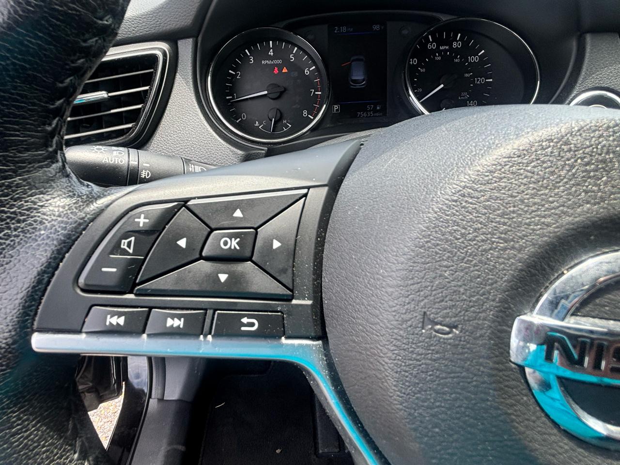 Nissan Rogue Sport  2022