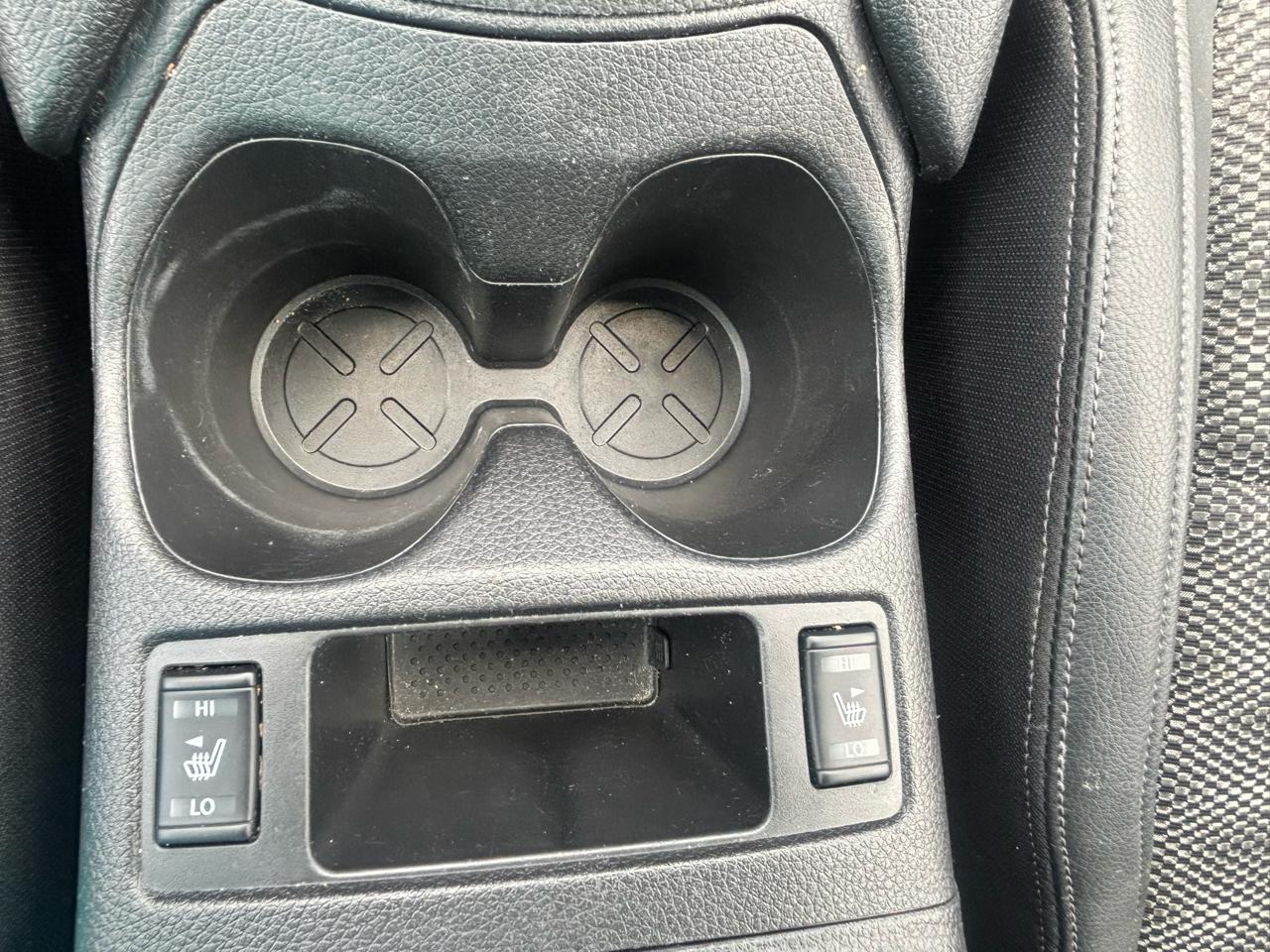 Nissan Rogue Sport  2022