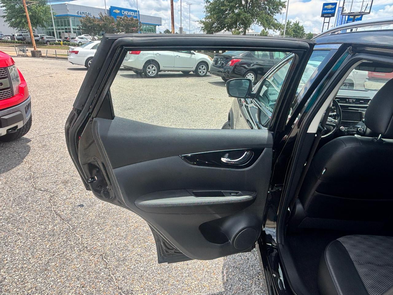Nissan Rogue Sport  2022