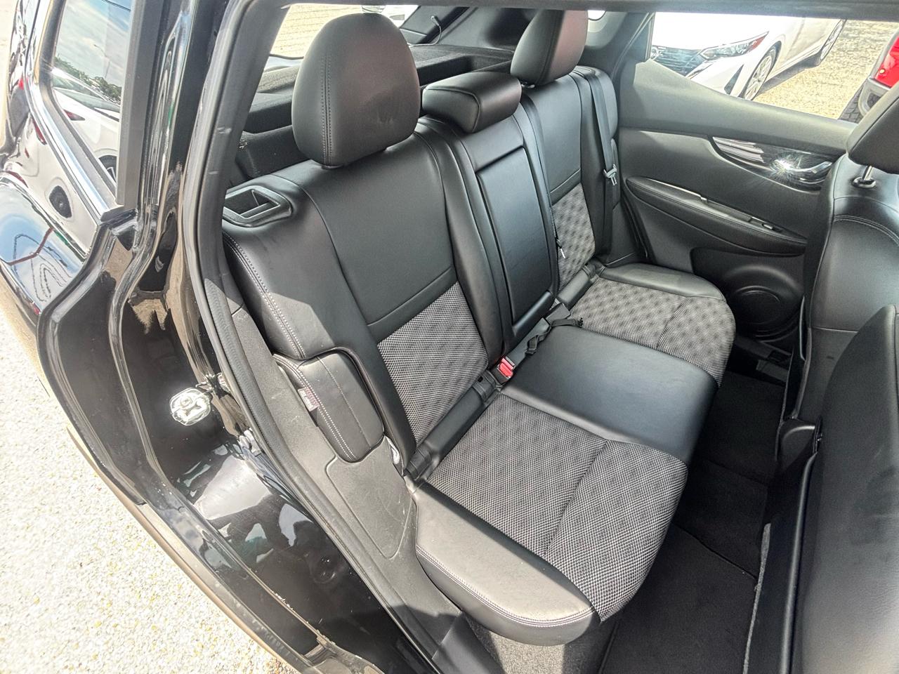 Nissan Rogue Sport  2022