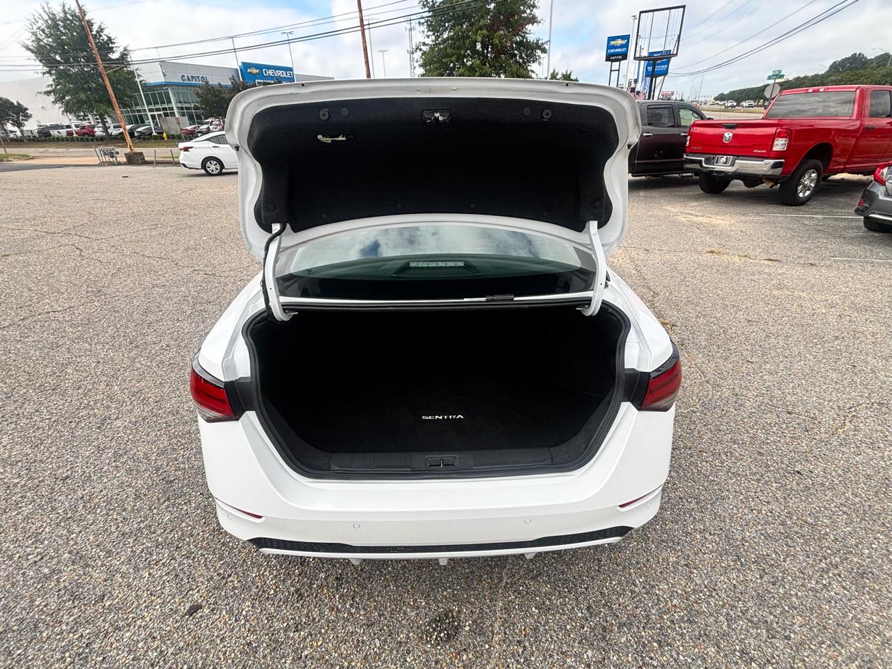 Nissan Sentra  2023