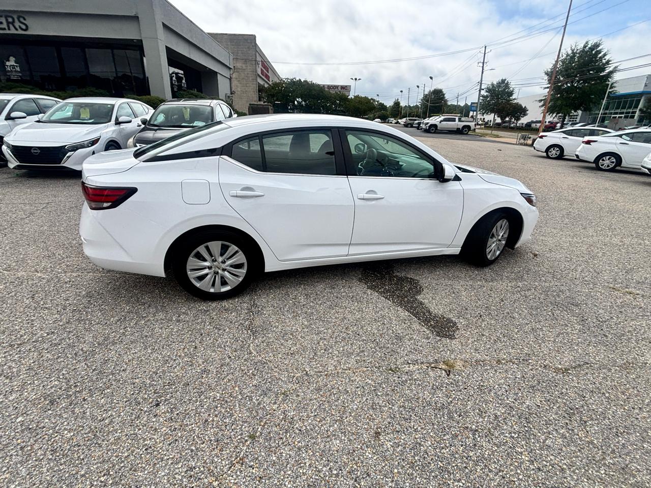Nissan Sentra  2023