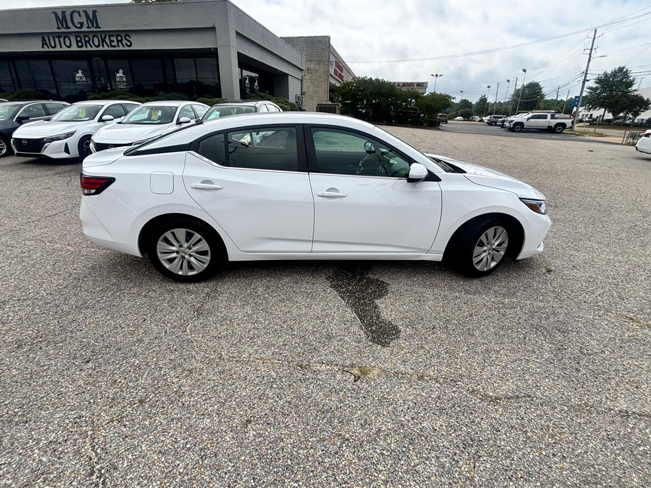 Nissan Sentra  2023