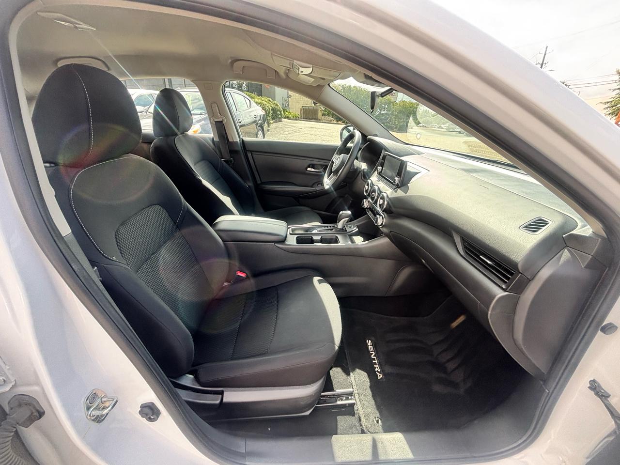 Nissan Sentra  2023