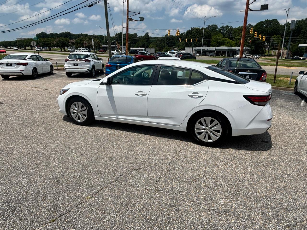 Nissan Sentra  2023