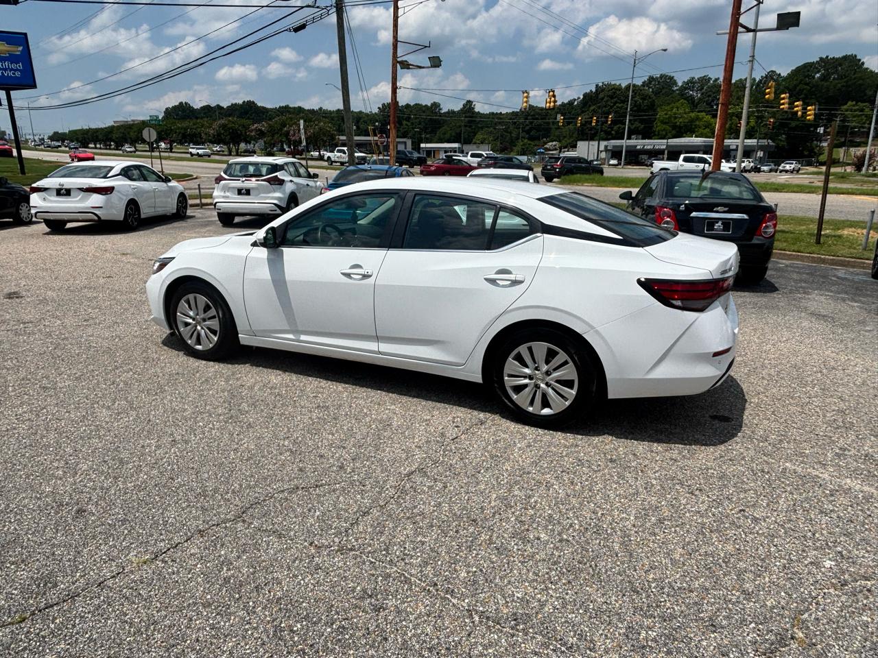 Nissan Sentra  2023