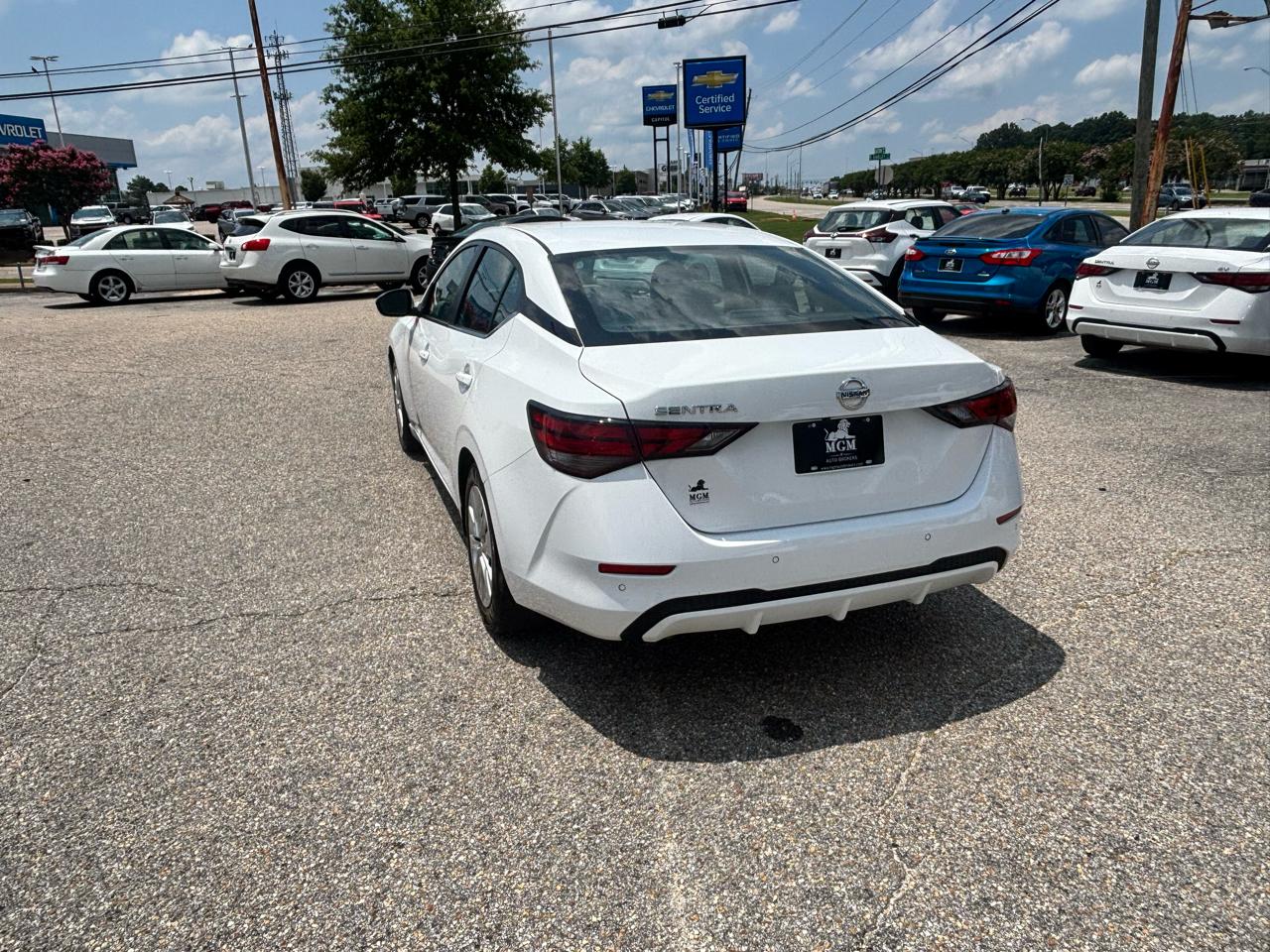 Nissan Sentra  2023