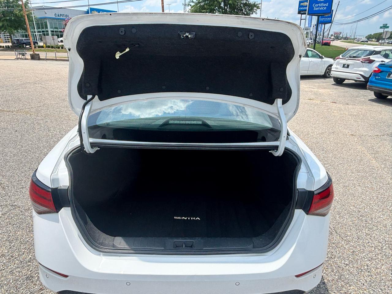 Nissan Sentra  2023