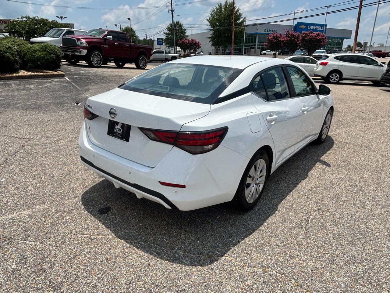 Nissan Sentra  2023
