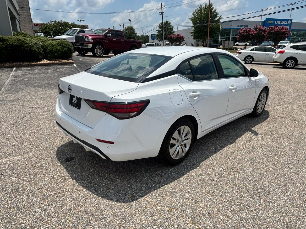 Nissan Sentra  2023