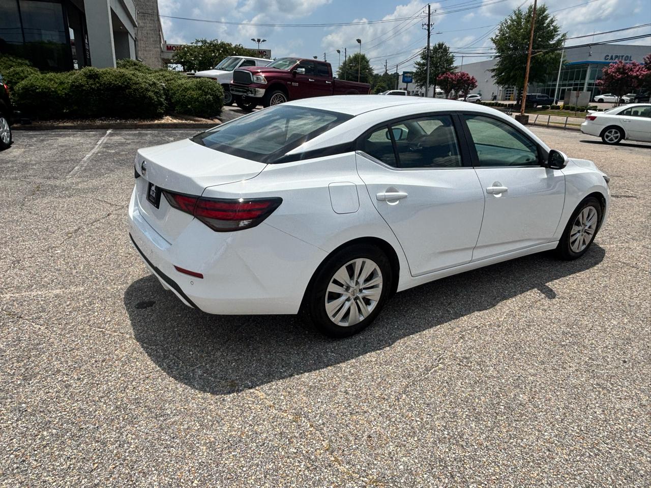 Nissan Sentra  2023