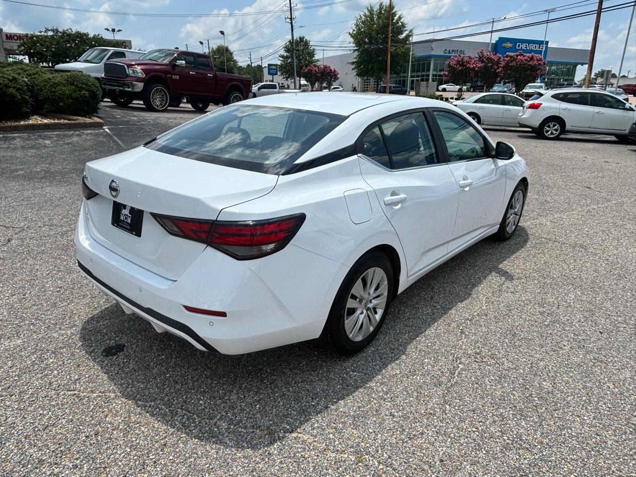 Nissan Sentra  2023