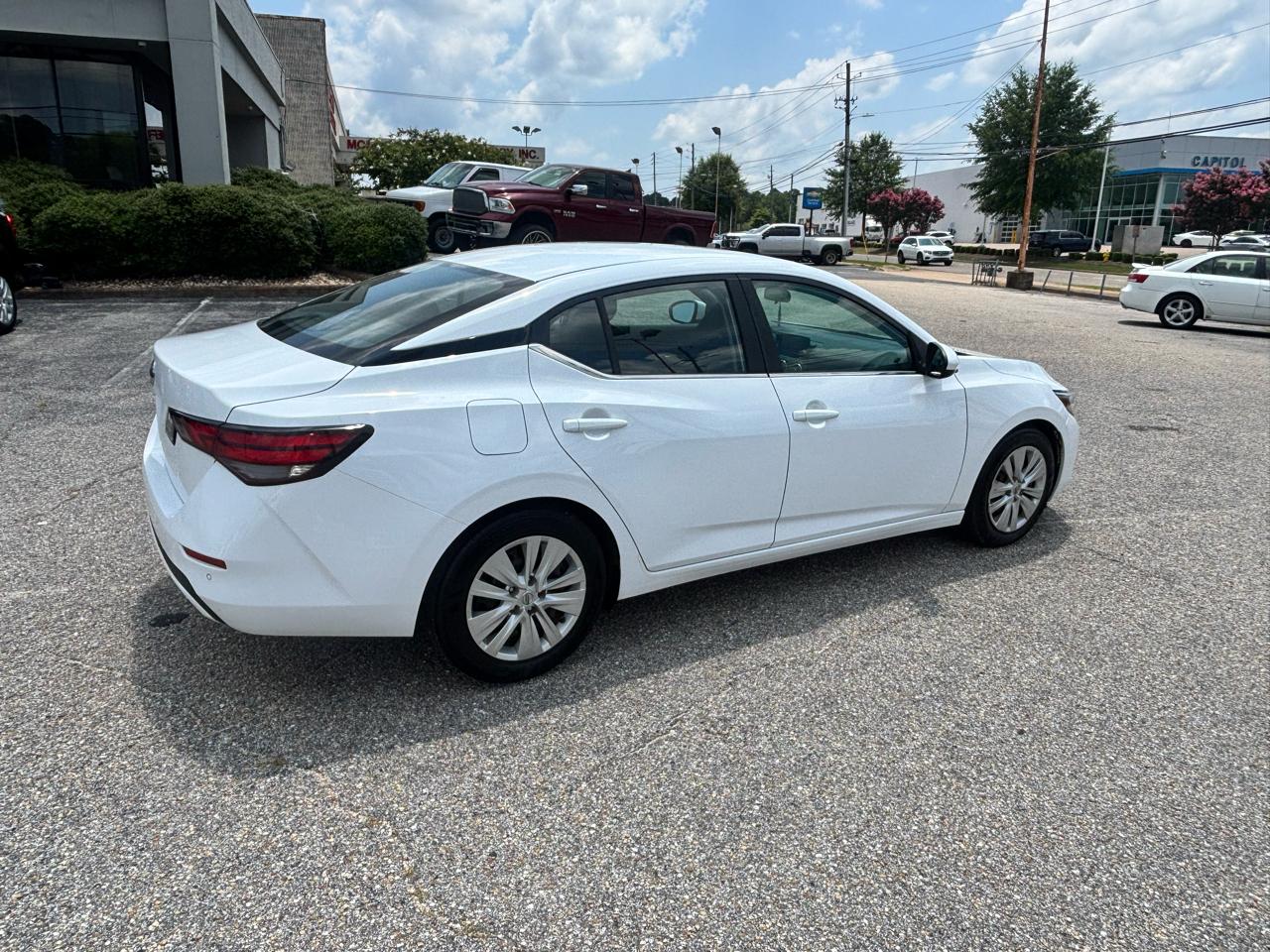 Nissan Sentra  2023