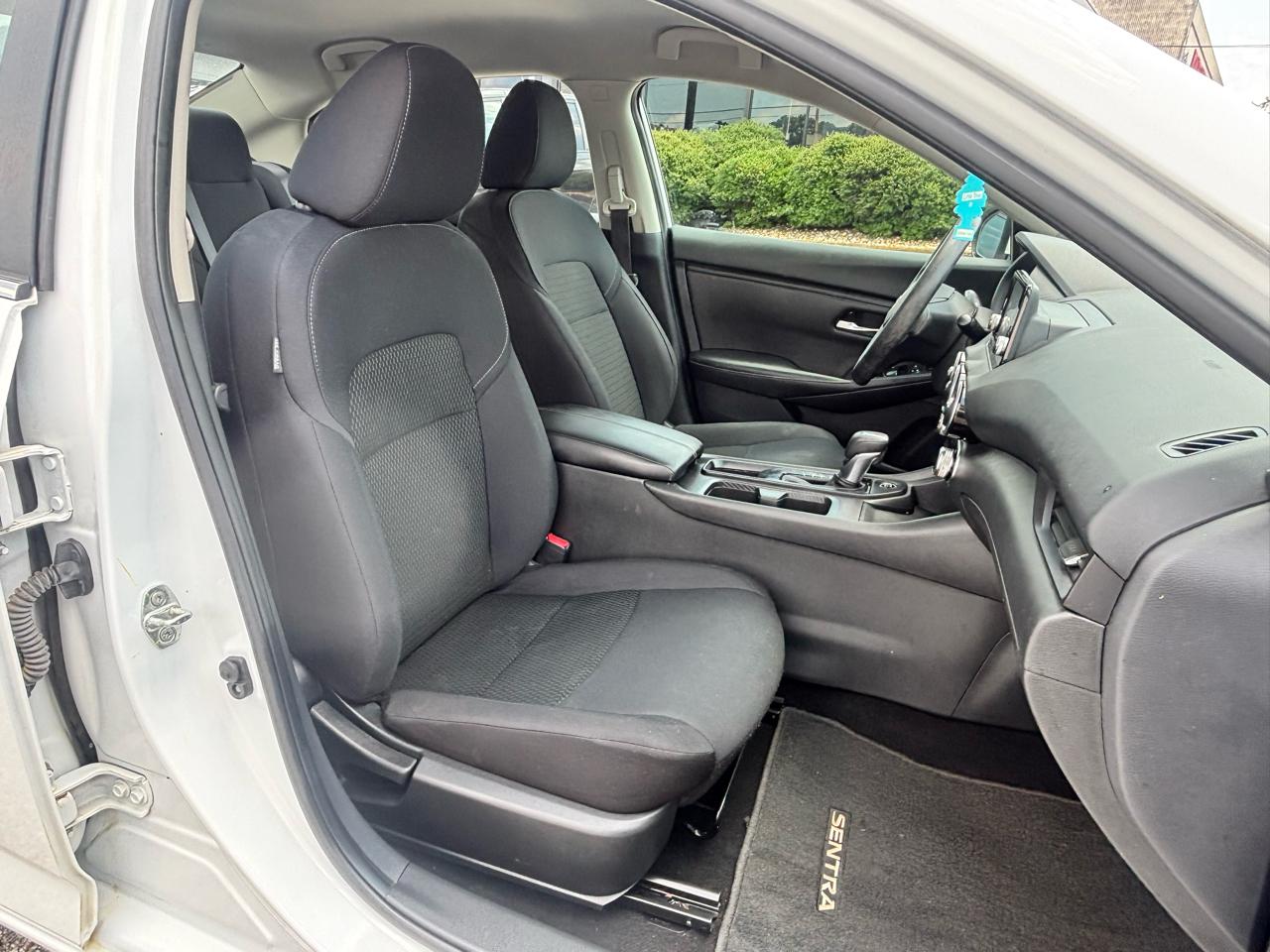 Nissan Sentra  2023