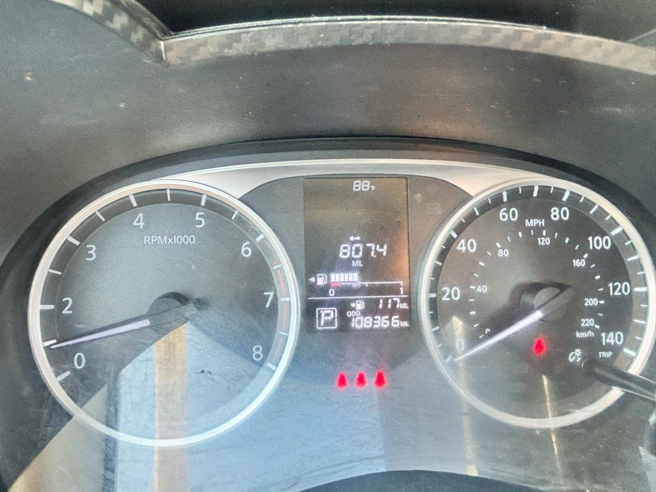 Nissan Versa  2023