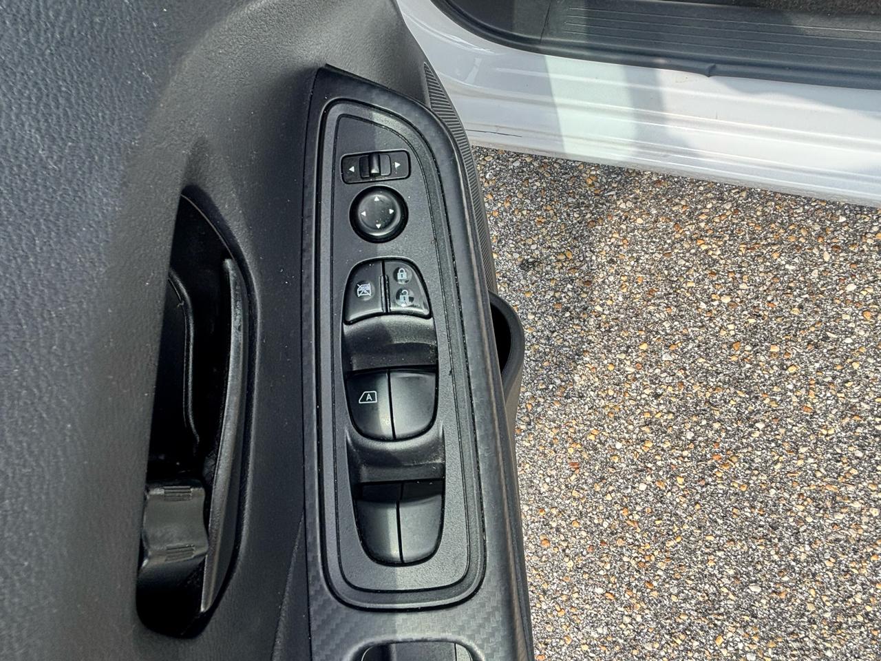 Nissan Versa  2024