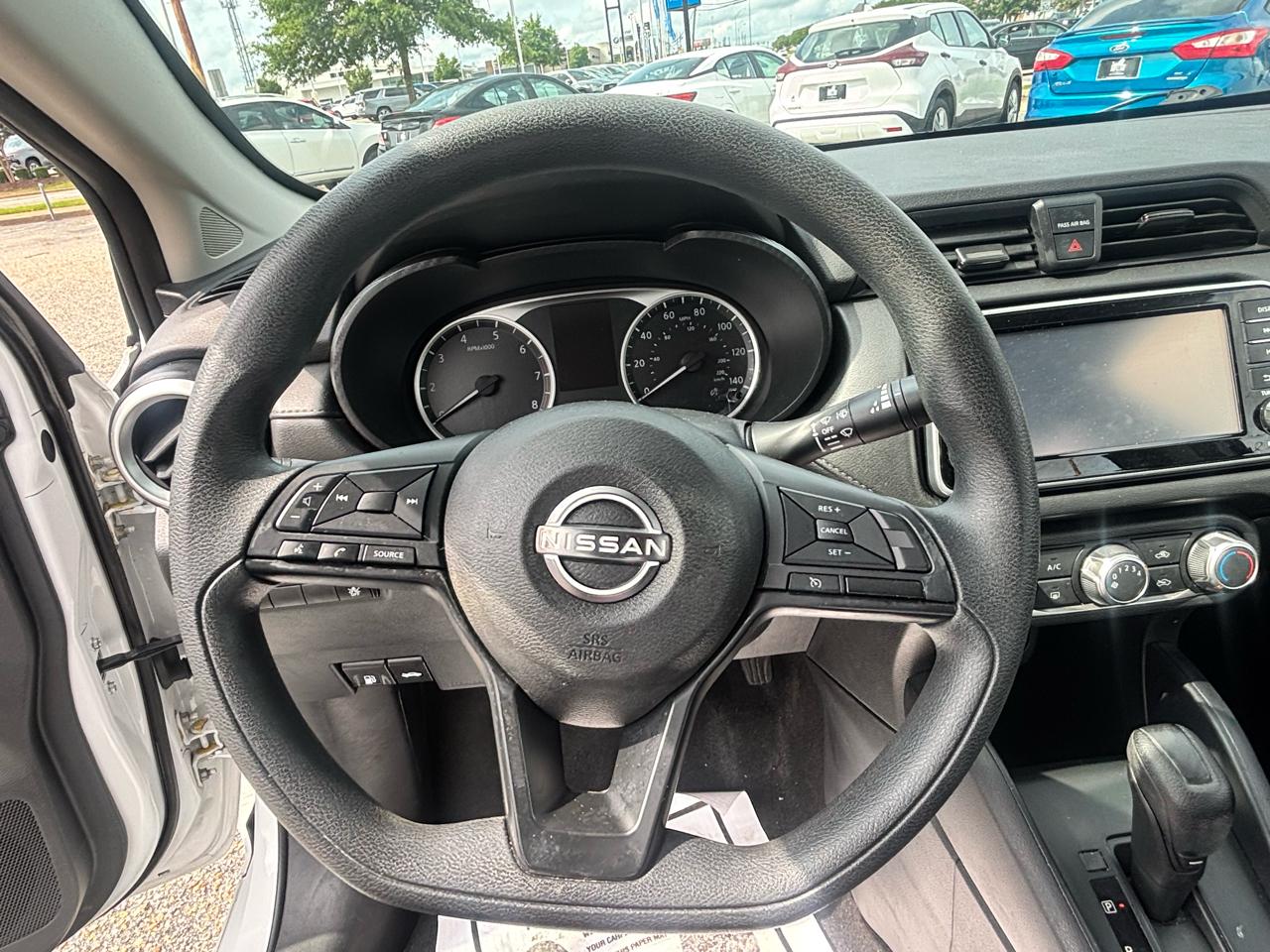 Nissan Versa  2024