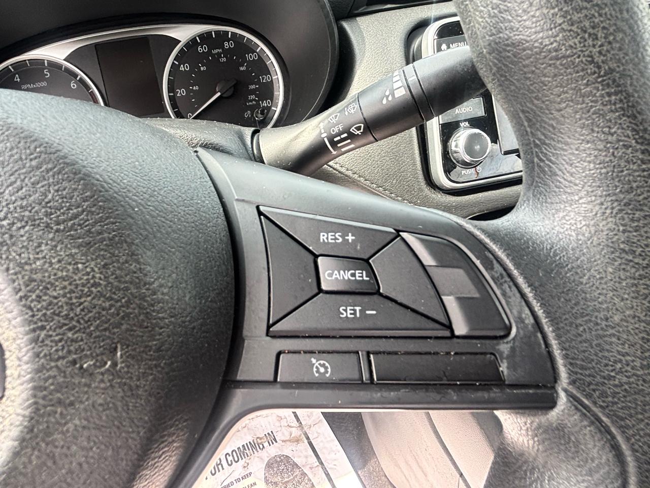 Nissan Versa  2024