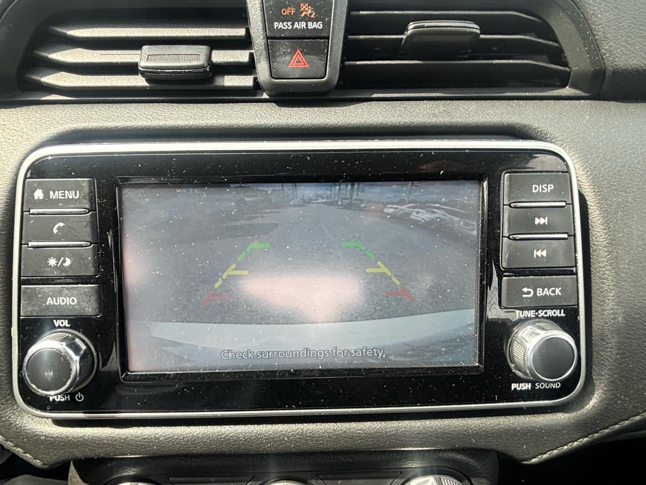 Nissan Versa  2024