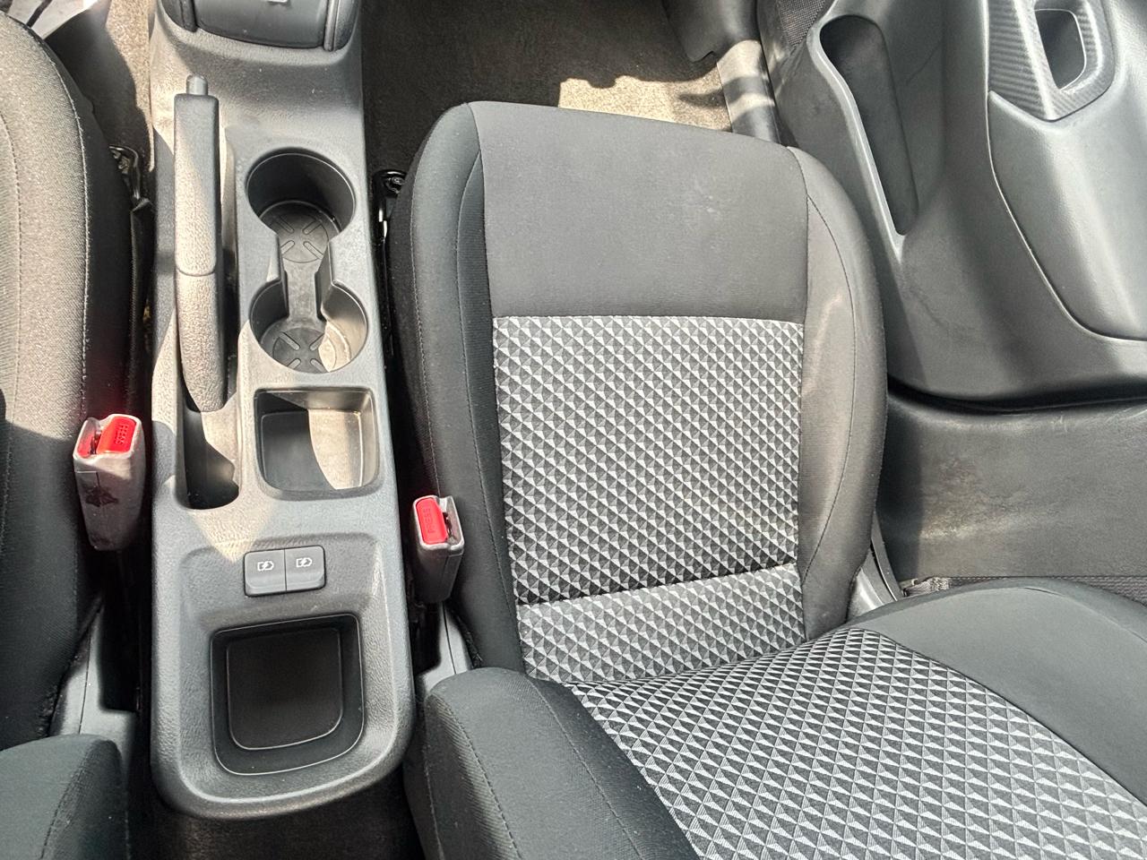 Nissan Versa  2024