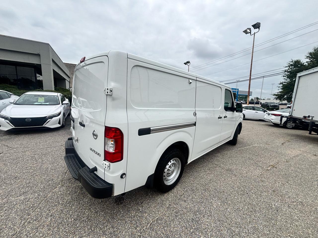 Nissan NV Cargo  2020