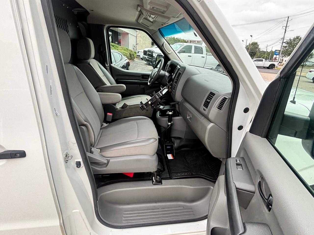 Nissan NV Cargo  2020