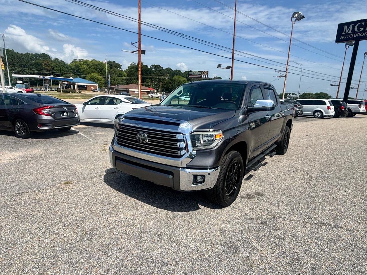 Toyota Tundra 2WD  2019