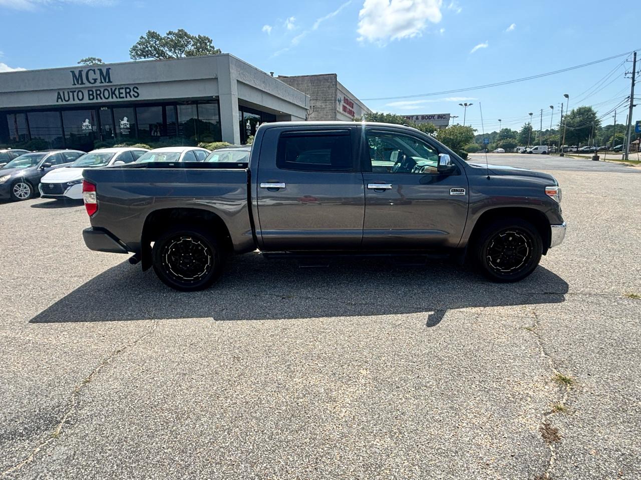 Toyota Tundra 2WD  2019