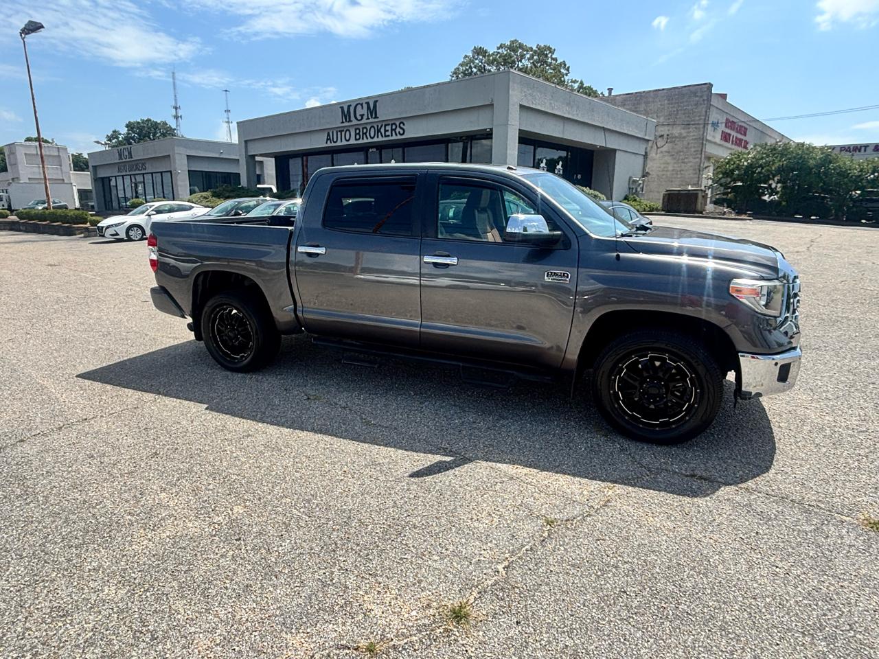 Toyota Tundra 2WD  2019
