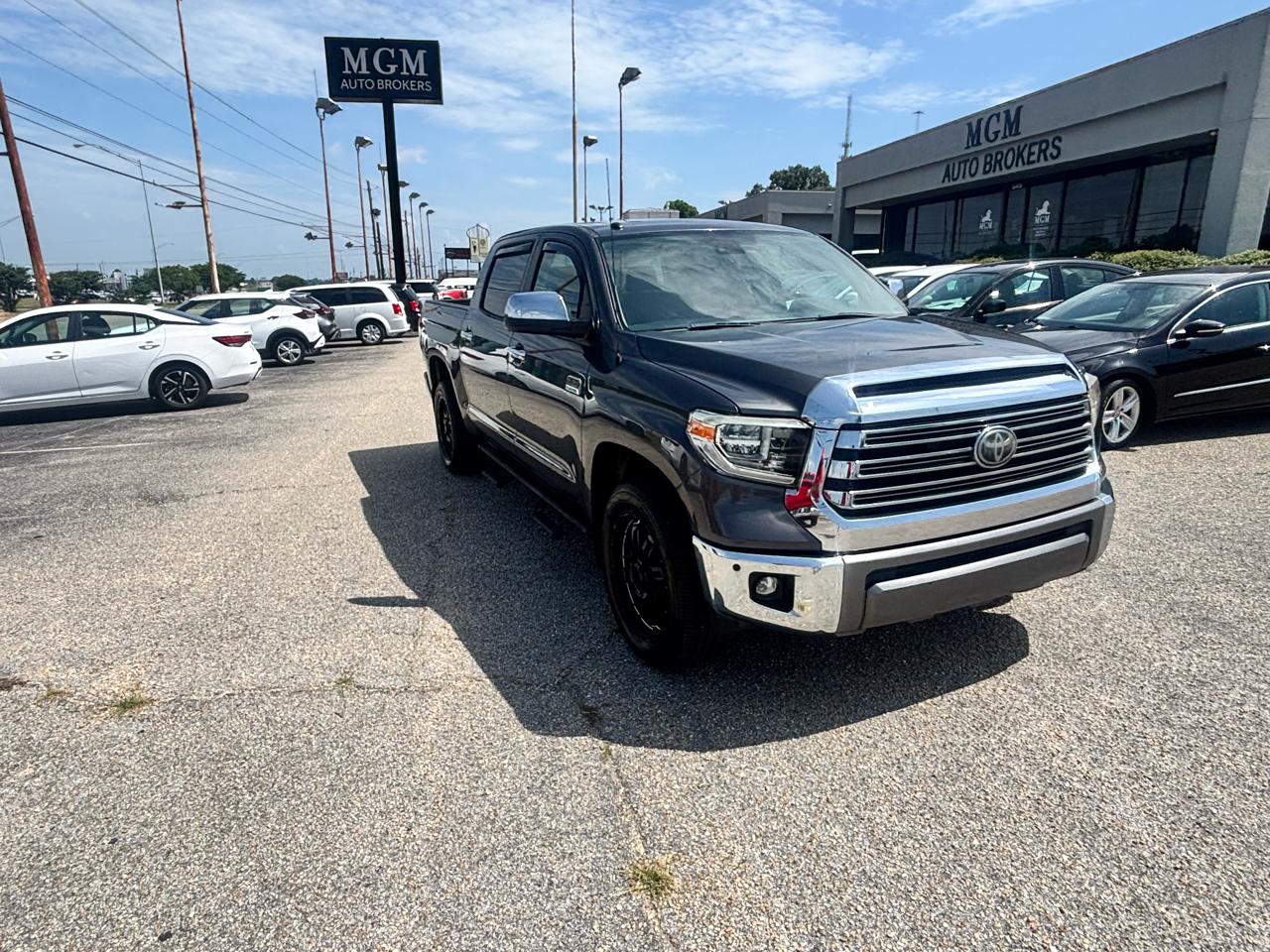 Toyota Tundra 2WD  2019