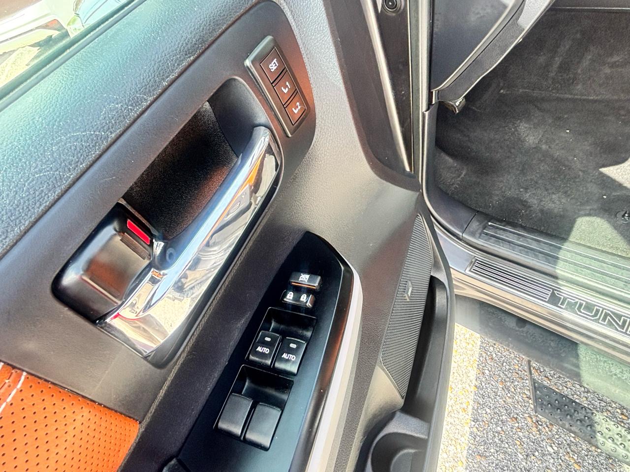 Toyota Tundra 2WD  2019