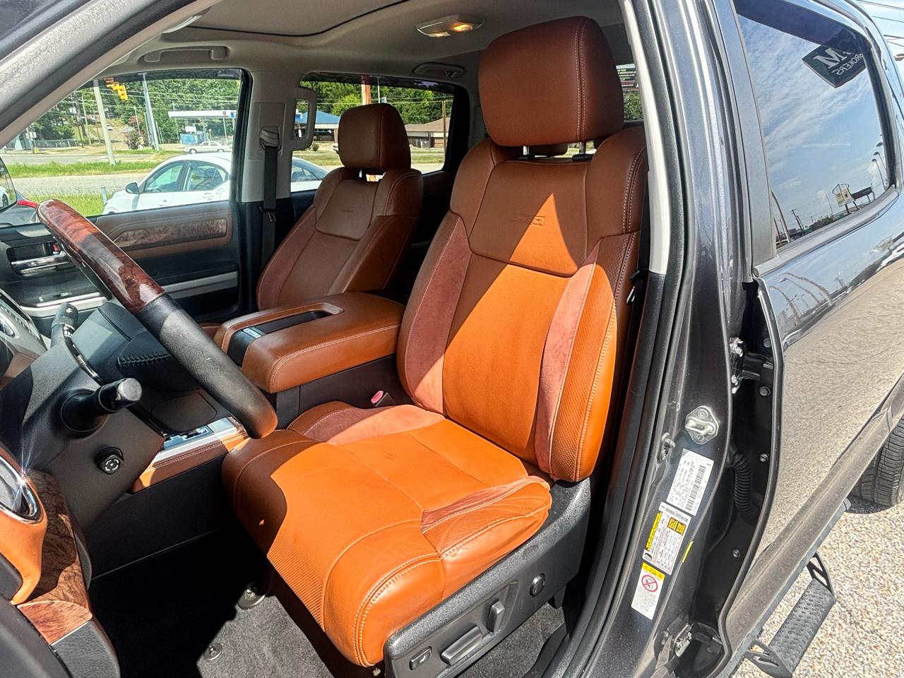 Toyota Tundra 2WD  2019