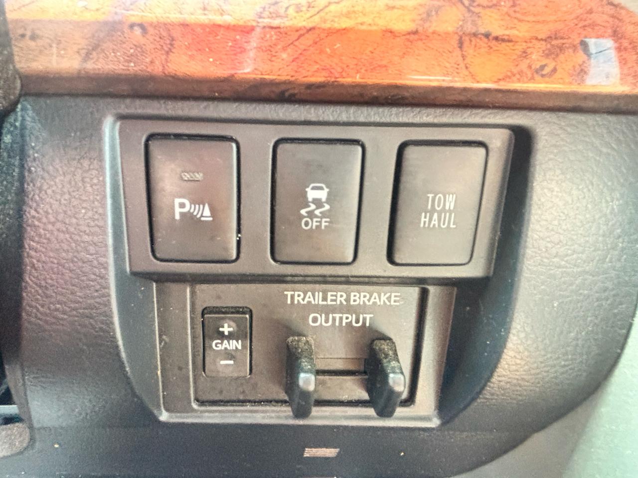 Toyota Tundra 2WD  2019