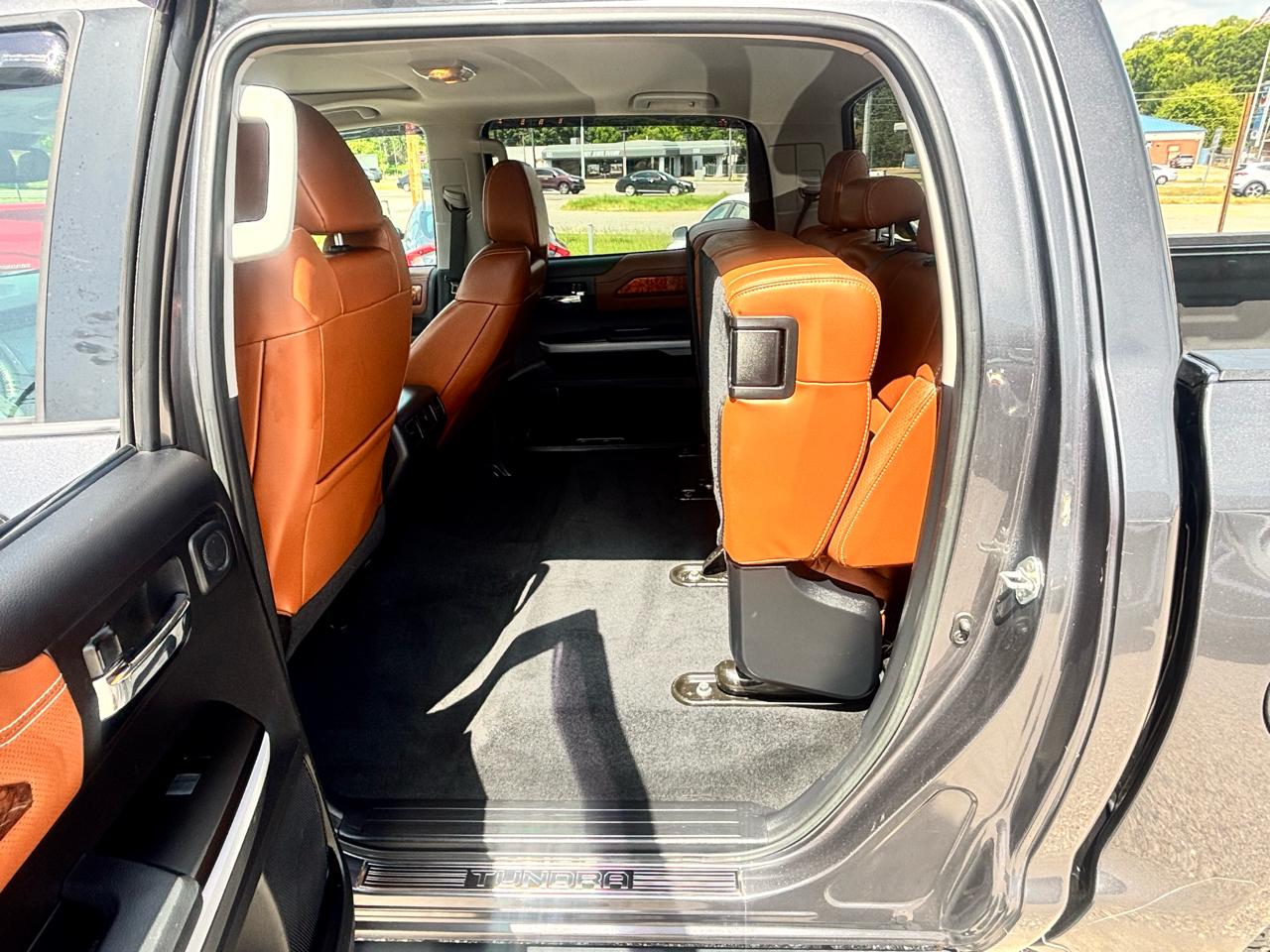 Toyota Tundra 2WD  2019
