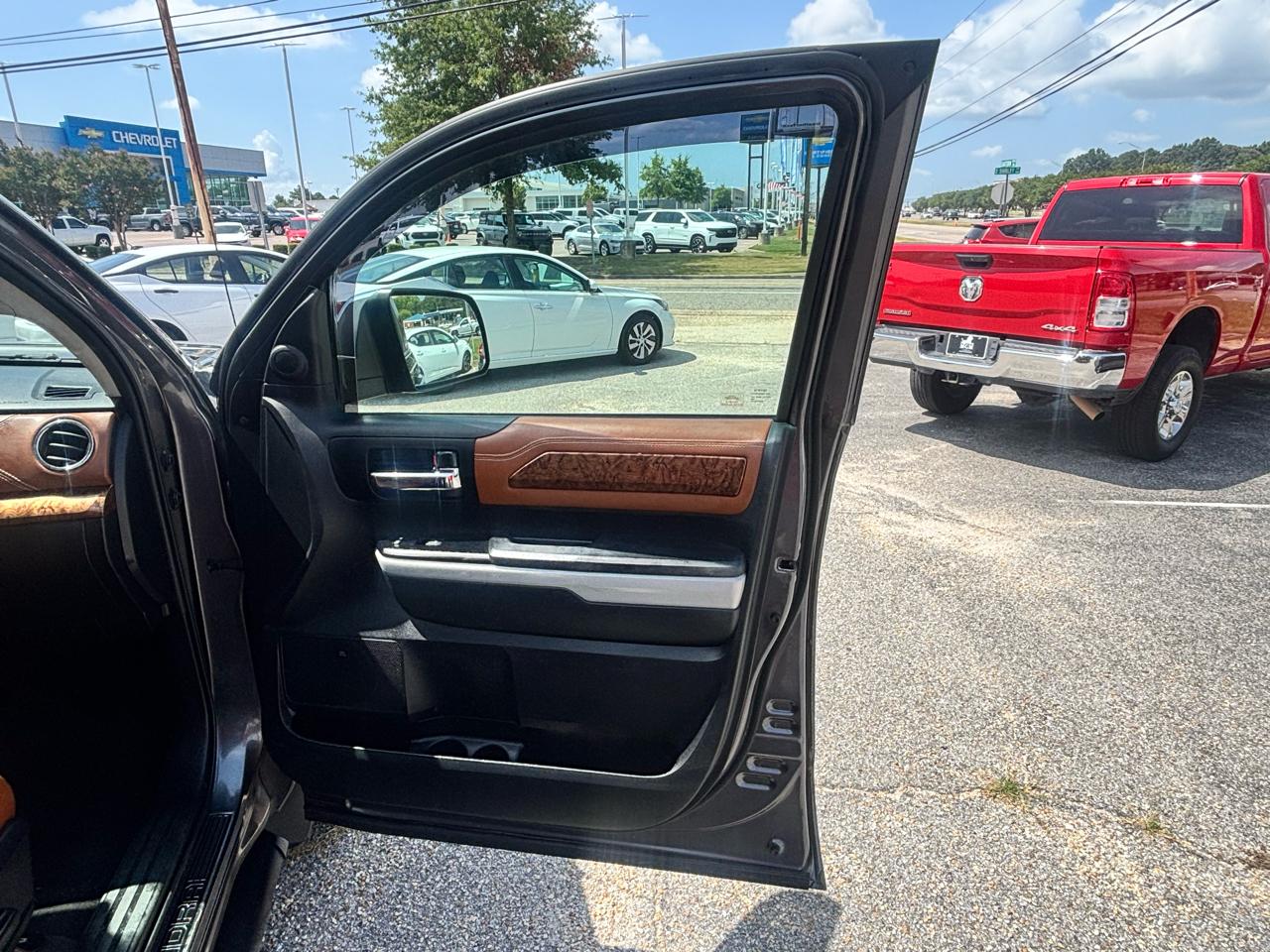 Toyota Tundra 2WD  2019